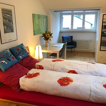 Guest Room Zollikon Zuerich Екстер'єр фото
