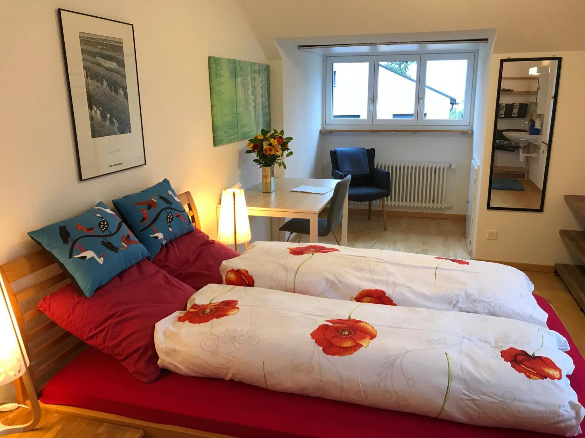 Guest Room Zollikon Zuerich Екстер'єр фото